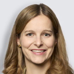 Portrait-Foto von Lisa Hebenstreit