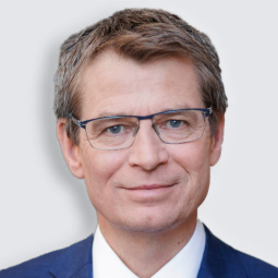 Portrait-Foto von Steffen Meyer