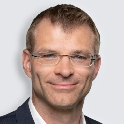 Portrait-Foto von Bastian Olzem