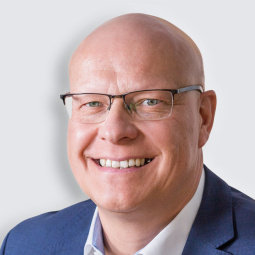 Portrait-Foto von Kirk Reineke