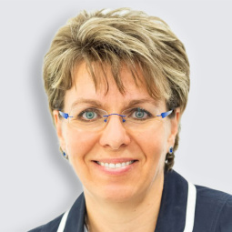 Porträtfoto von Christine Ziekow