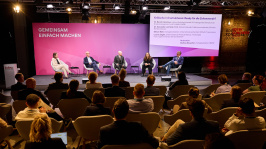 Podiumsdiskussion in einer Themensession auf dem BDEW Kongress 2025