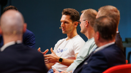 Podiumsdiskussion in einer Themensession auf dem BDEW Kongress 2025