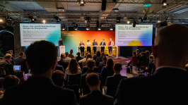 Podiumsdiskussion in einer Themensession auf dem BDEW Kongress 2025