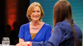 Kerstin Andreae und Laura Staudacher im Gespräch auf der Arena-Bühne des BDEW Kongress 2025