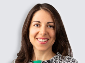 Portrait-Foto von Miriam Bader